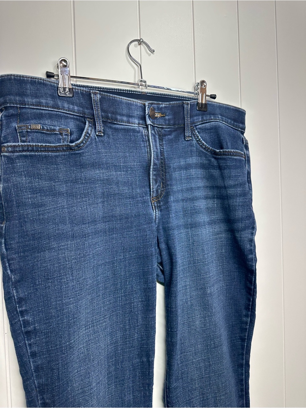 Lee Flex Motion Women’s Regular Fit Bootcut Jeans Size 12 Short Mid Rise Stretch - Picture 2 of 12